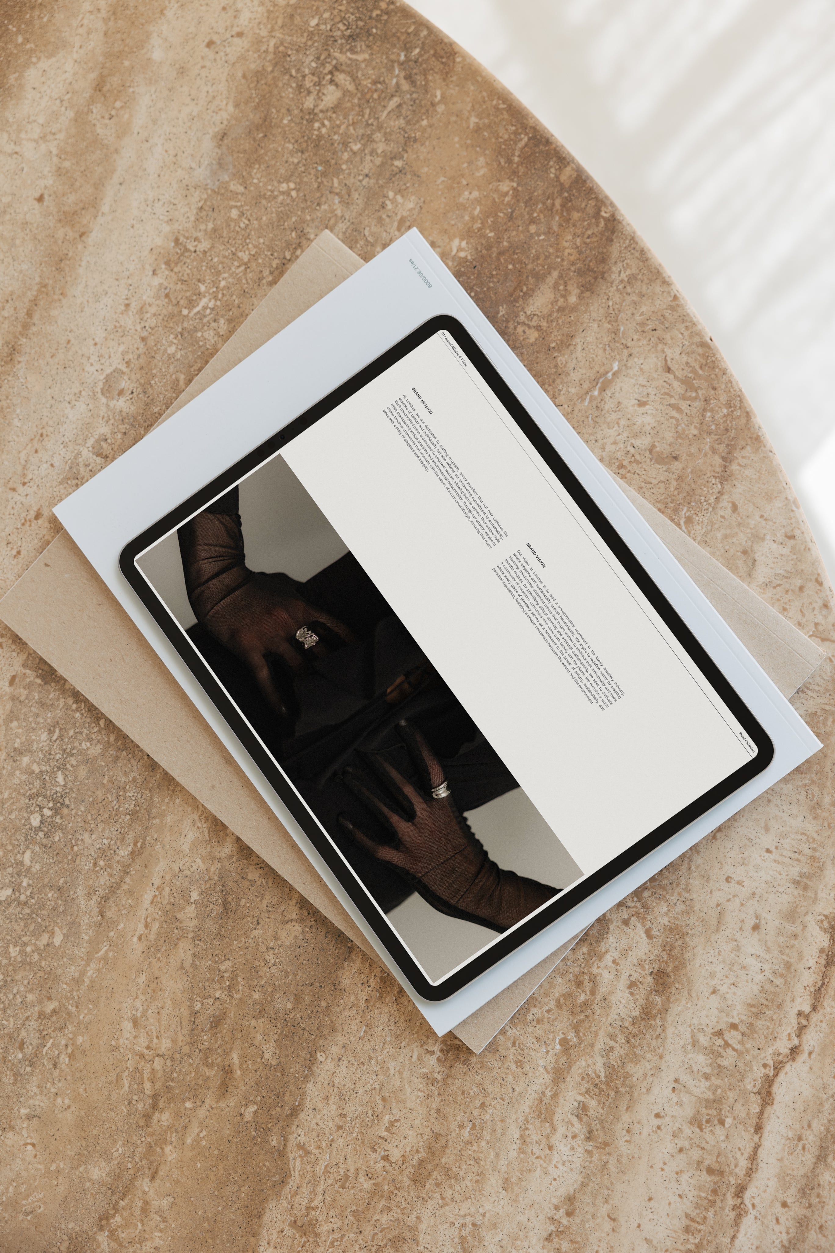 Customisable brand Guidelines template by Studio Blanche